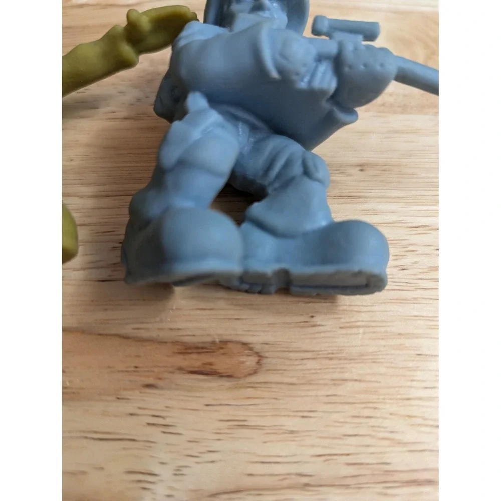 Imperial Toys Figure Storm Squad Team 1 Invincible Army Men Gernade Rifle‎ lot 2